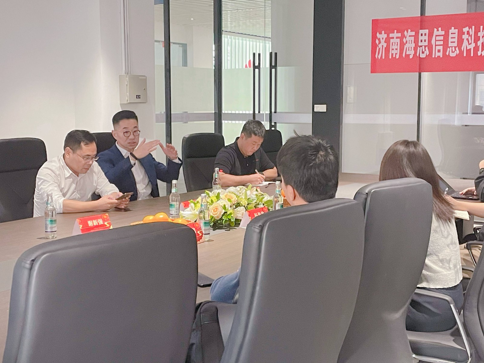 濟南海思開業.jpg 濟南海思開業.jpg